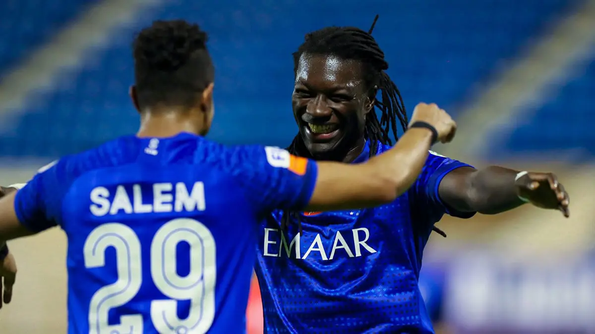 نادي الهلال يكتسح العدالة برباعية ويبتعد بصدارة ترتيب الدوري السعودي (فيديو)