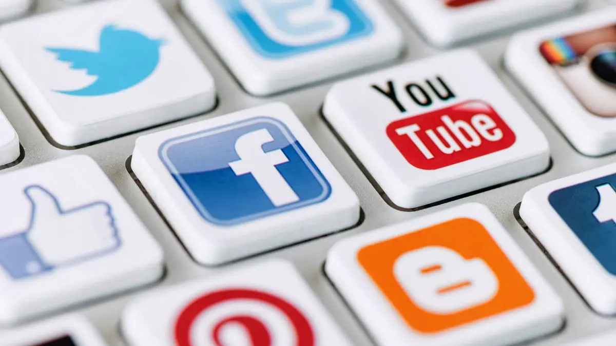 هل أسهمت مواقع التواصل الاجتماعي في تعزيز حضور القصة القصيرة؟