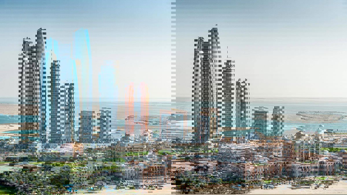 أبوظبي تبيع مزيدا من السندات من خلال إعادة فتح إصدار أبريل