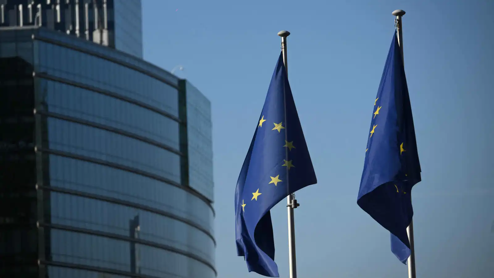 الاتحاد الأوروبي يدعو لاحترام إرادة الفنزويليين