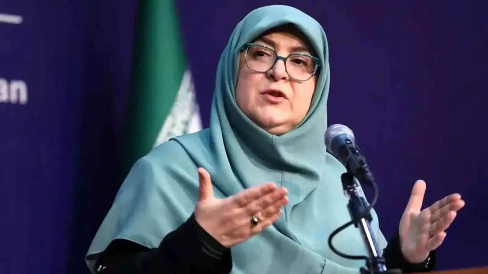 إيران: متمسكون بالمسار الدبلوماسي رغم "النهج العدائي"