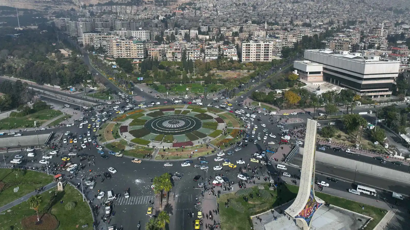 سوريا تقرر منع كافة أشكال تداول السجائر الإلكترونية