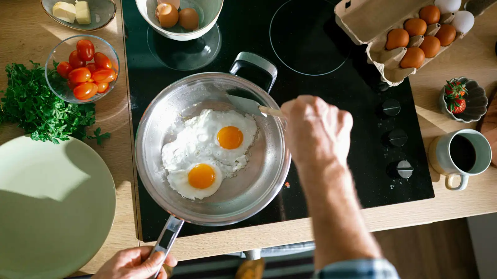 صفار البيض وأمراض القلب.. العلم يحسم الجدل