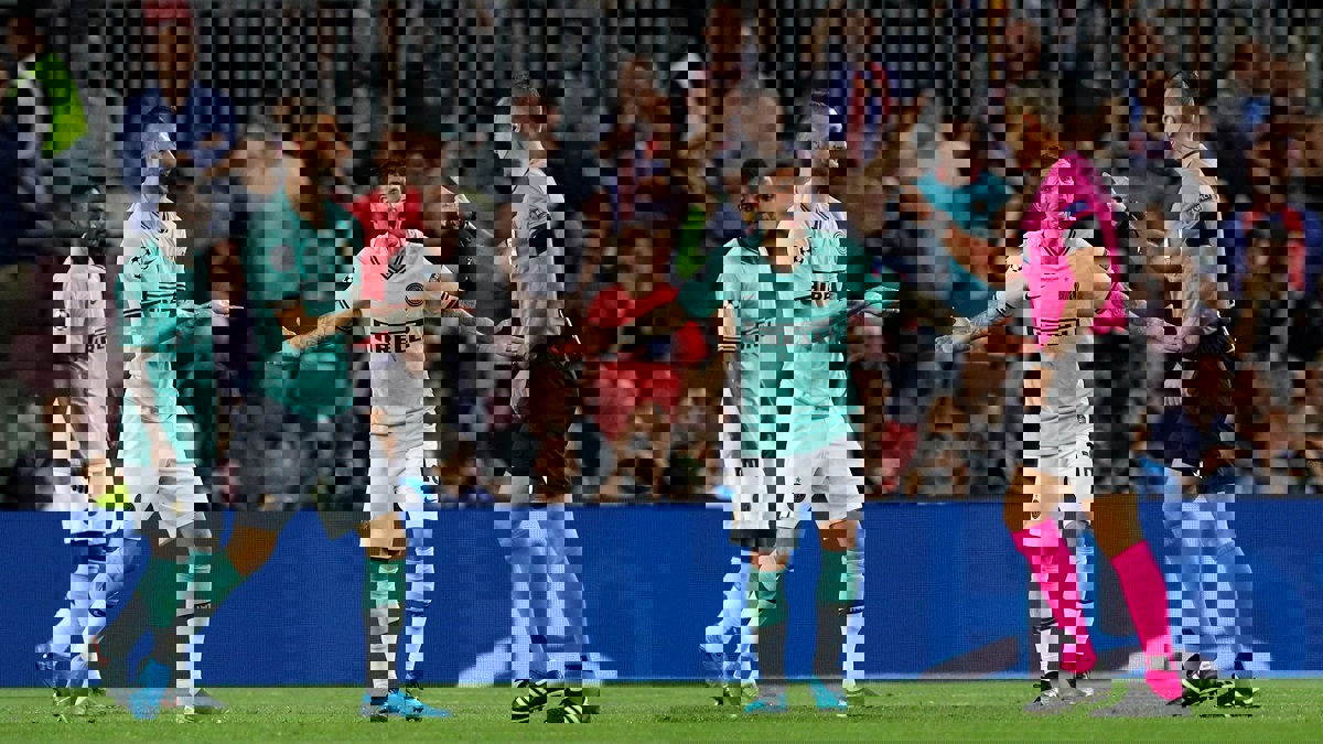 تطور بشأن سعي برشلونة للتعاقد مع لاعب إنتر ميلان