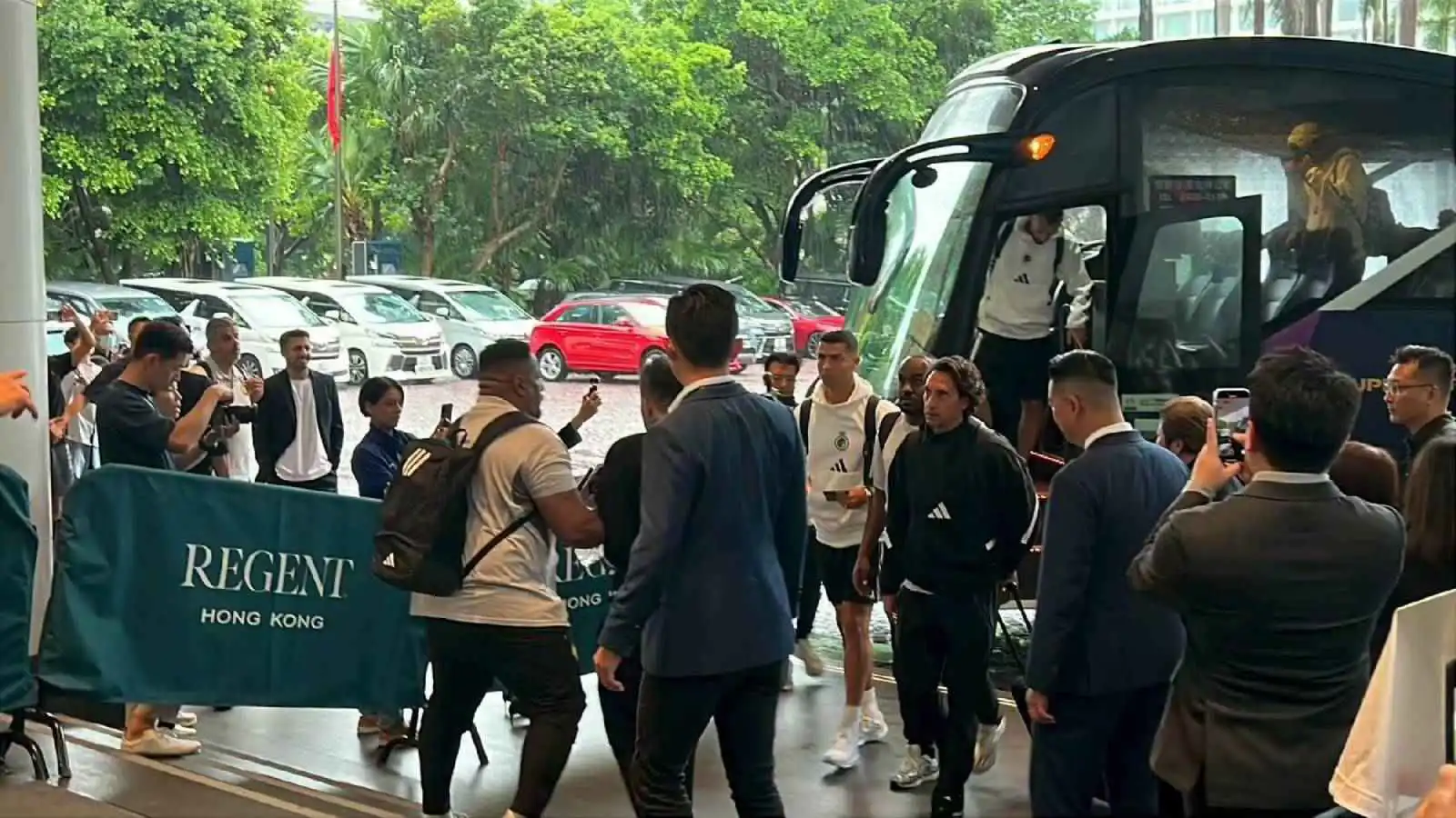 استقبال حافل لكريستيانو رونالدو في هونغ كونغ (فيديو)