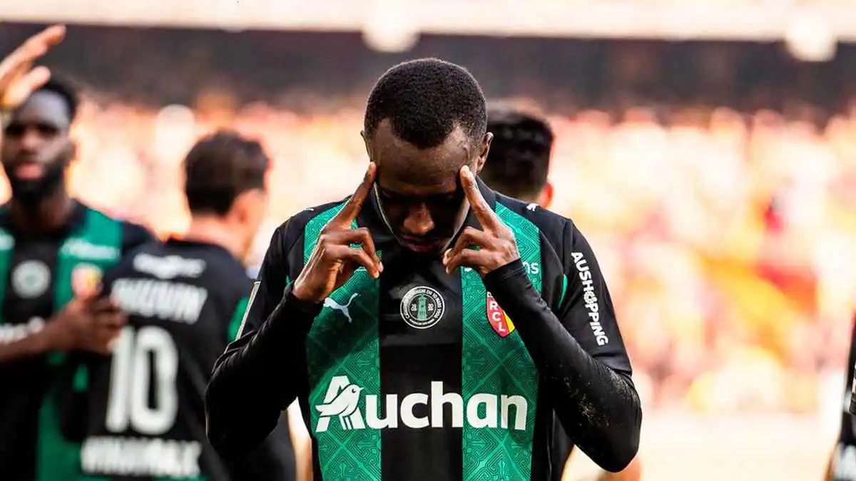 ماذا قال حساب الدوري الفرنسي بعد أول هدف لسعود عبدالحميد مع لانس؟ (صورة)