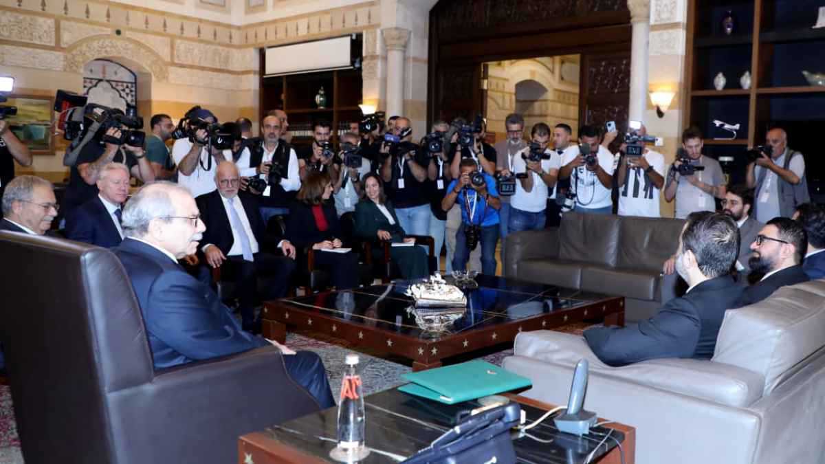 ملفا ترسيم الحدود والمعتقلين يتصدران مباحثات وفد سوريا في لبنان