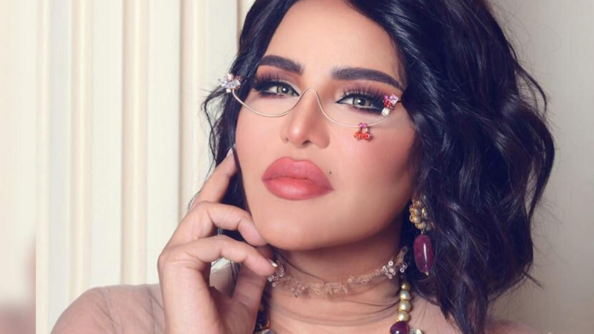 هل ألغيت حفلات المطربة الإماراتية أحلام في السعودية؟