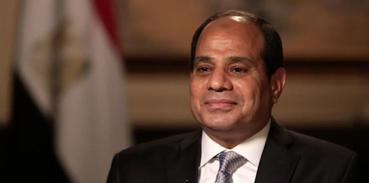أثار جدلًا في الشارع المصري.. السيسي يقر قانون "الصحافة والإعلام الموحد"