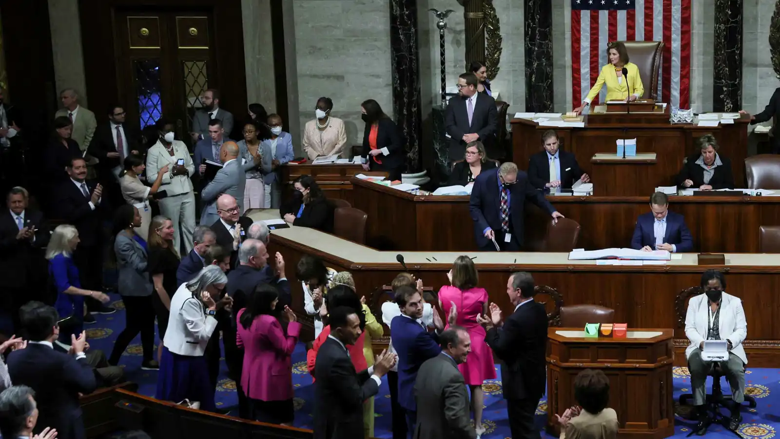 ديمقراطيون في "الشيوخ" يتوعدون إدارة ترامب بسبب حرب إيران