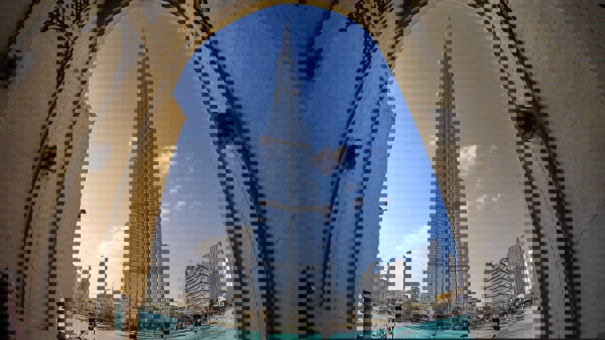 بيع قمة برج خليفة في دبي بحوالي مليار دولار