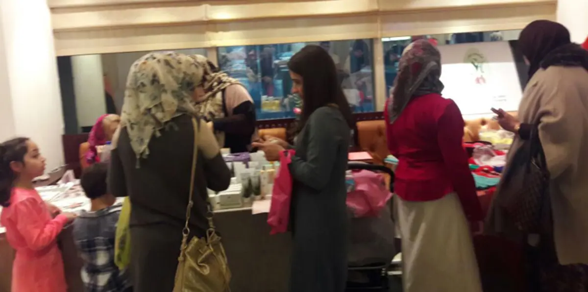 هبة ذكرى.. سيدة أعمال في الإمارات تستثمر طموحها ومشاريعها لتعزيز مكانة "المرأة"