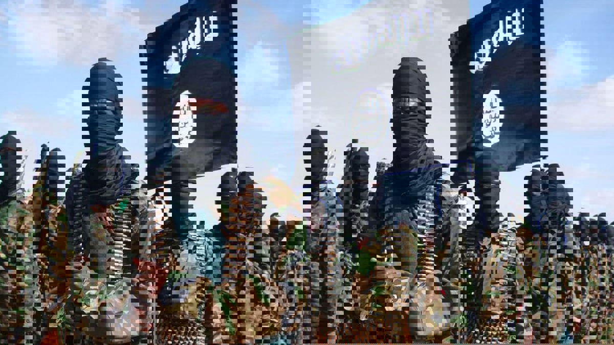 مصر.. قيادي بارز بـ"الجماعة الإسلامية" يتهم مستشارا سابقا لبن لادن باختطاف ابنيه إلى إيران