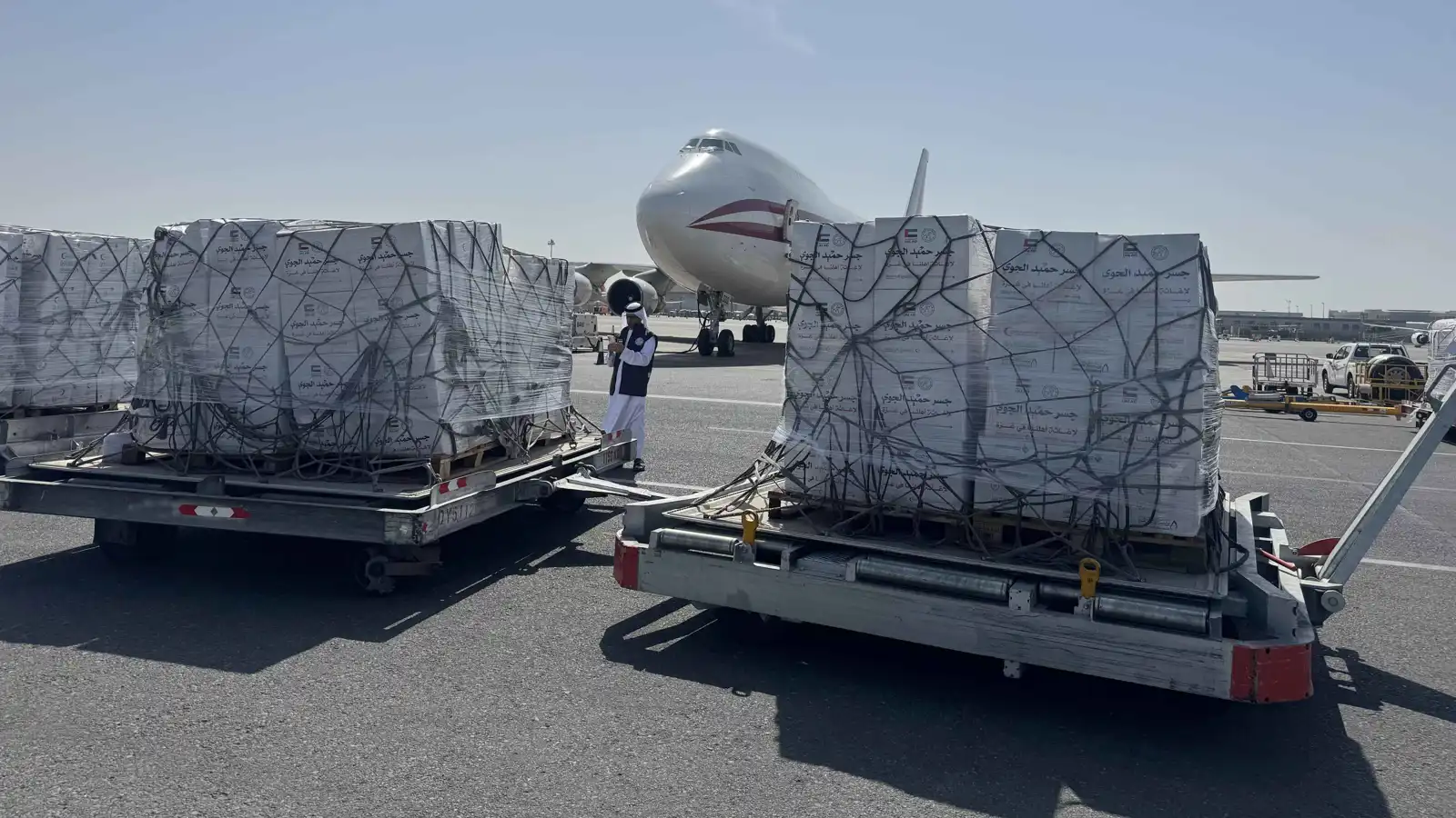 "جسر حميد الجوي".. الإمارات تواصل دعم وإغاثة أهالي غزة