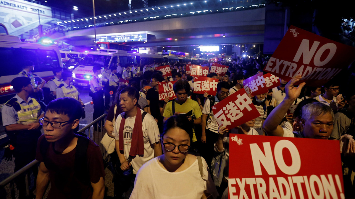 الصين تحث أمريكا على الكف عن التدخل في هونغ كونغ مع استمرار الاحتجاجات‎