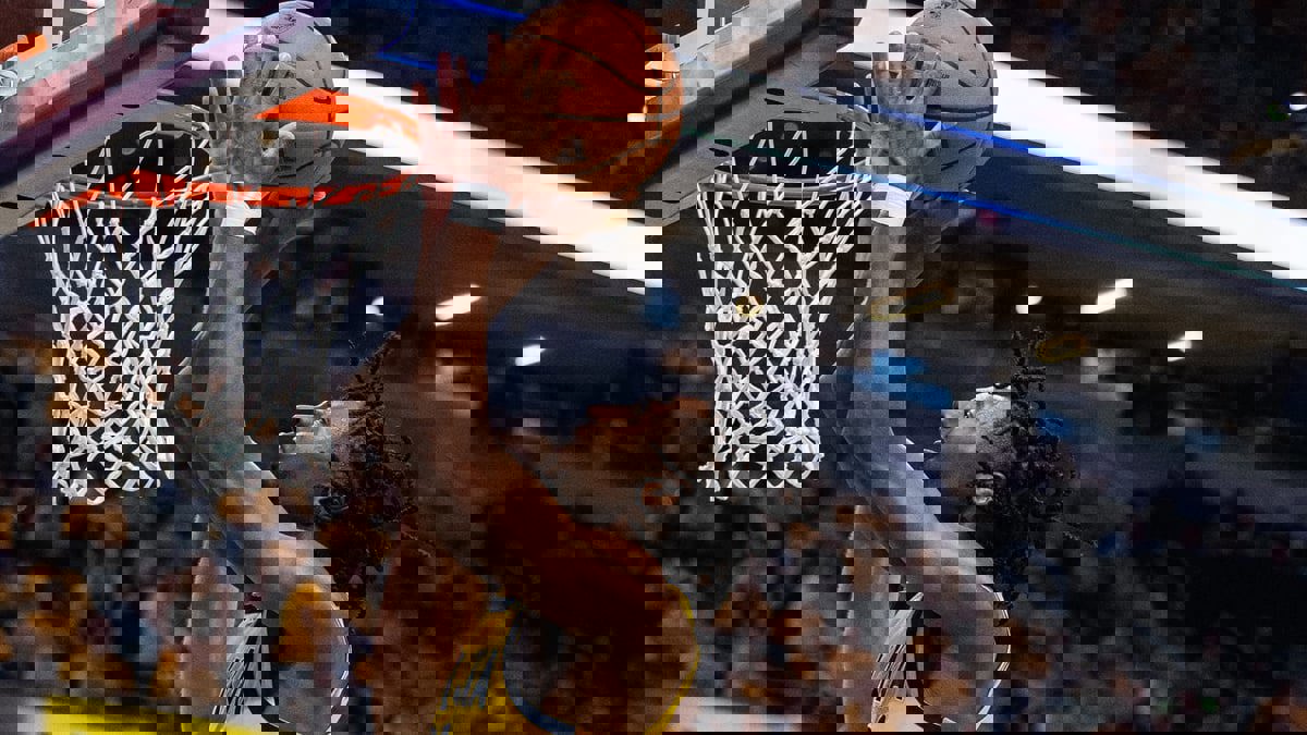 NBA.. إنديانا بيسرز يهزم ميلووكي باكس وفوز دالاس مافريكس على أنجليس كليبرز