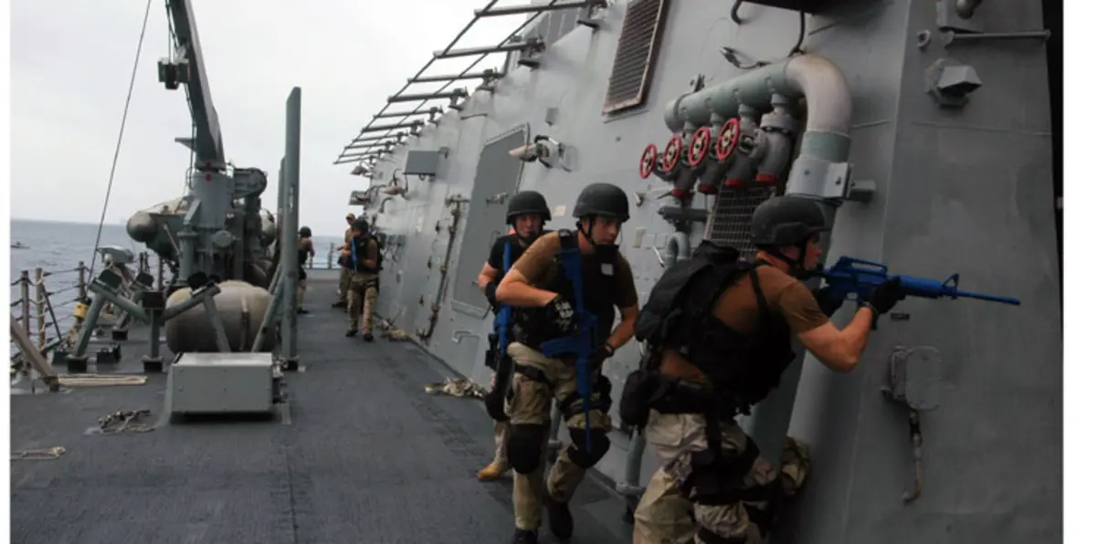 مضيق هرمز عنوان أزمة جديدة بين واشنطن وطهران‎