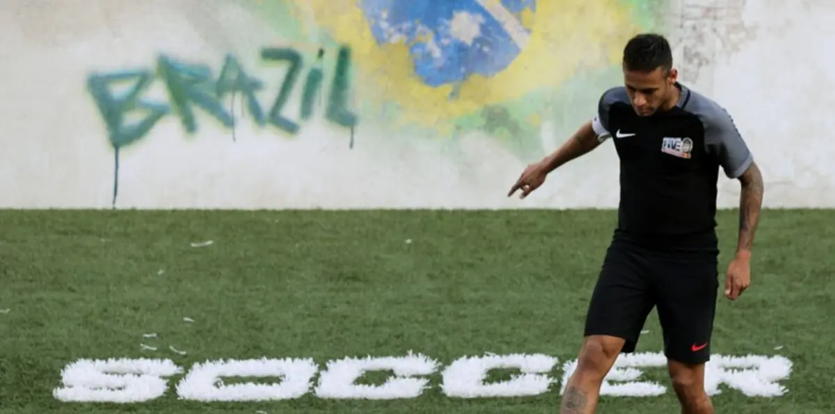 مؤسس فيسبوك يهزم نيمار باكتساح (فيديو)