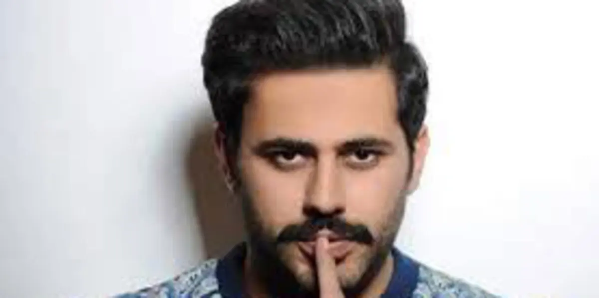 الفنان الكويتي عبدالله بوشهري يتعرض لانتقادات لاذعة بسبب "جاييِنكم"