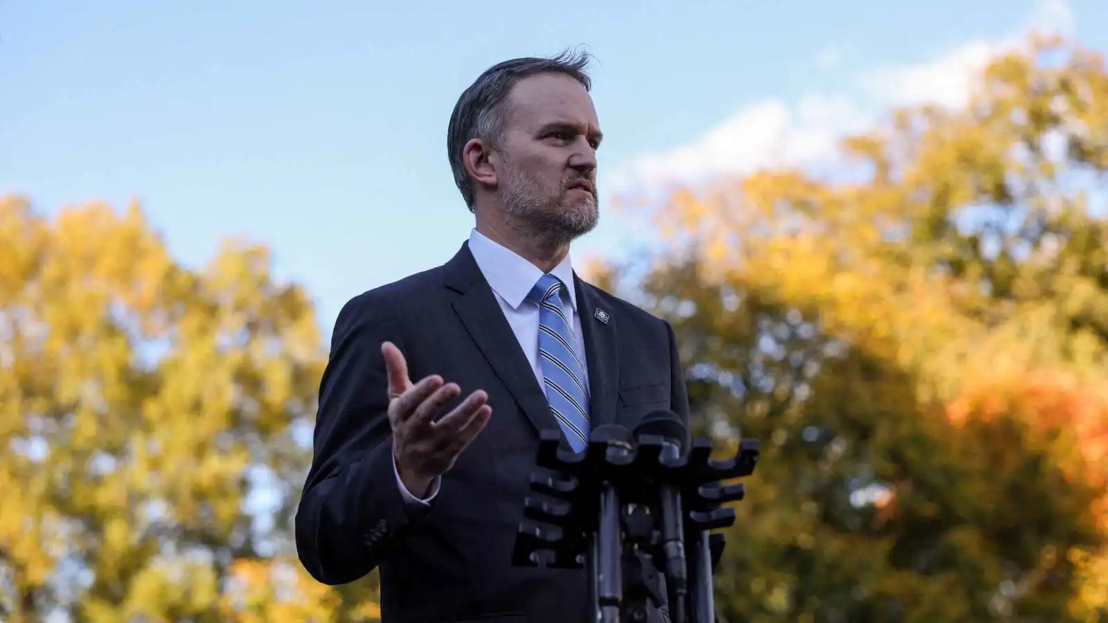 بعد "الضربة القضائية".. واشنطن تكشف مصير الاتفاقيات التجارية مع شركائها