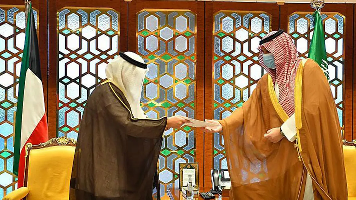 أمير الكويت يبعث رسالة خطية إلى الملك سلمان