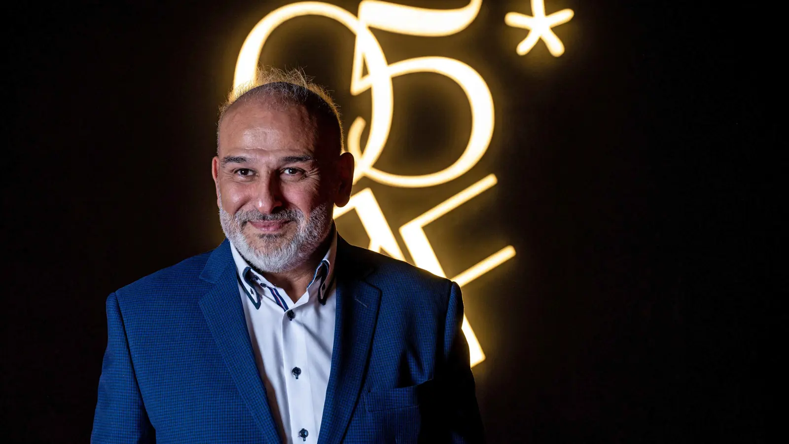 بعد إعلان نيته الترشح للرئاسة.. ما علاقة جمال سليمان بالسياسة؟