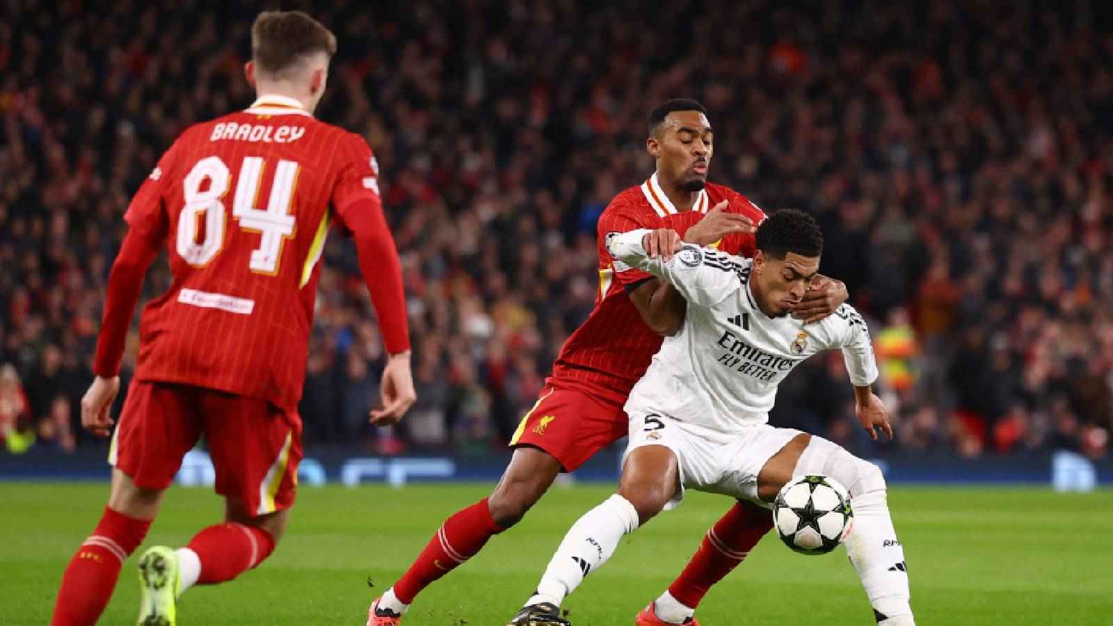 صفقة تبادلية مدوية بين ريال مدريد وليفربول