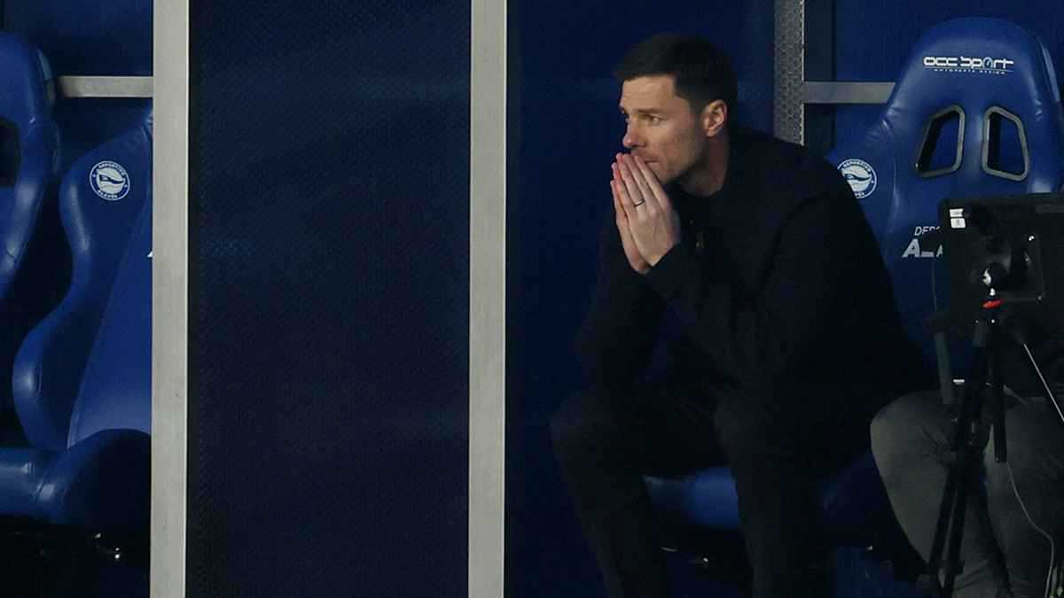 الفريق ما زال يعاني.. إدارة ريال مدريد تصدم ألونسو 