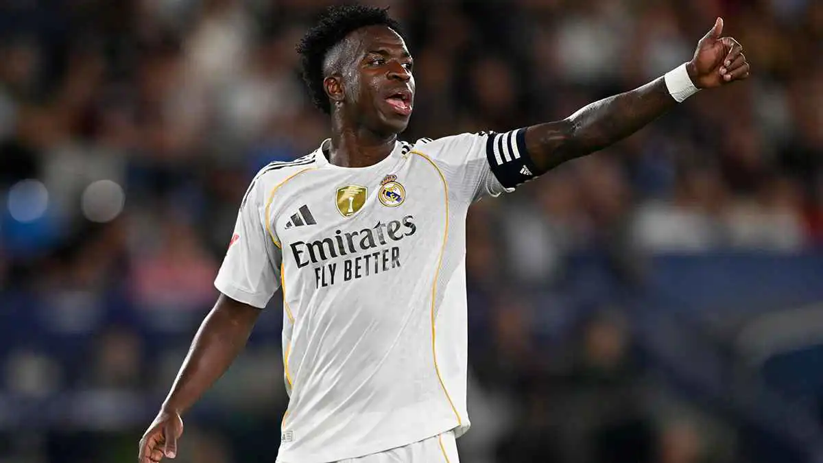 الأغلى في العالم.. الأهلي السعودي يعرض راتبا جنونيا على فينيسيوس جونيور