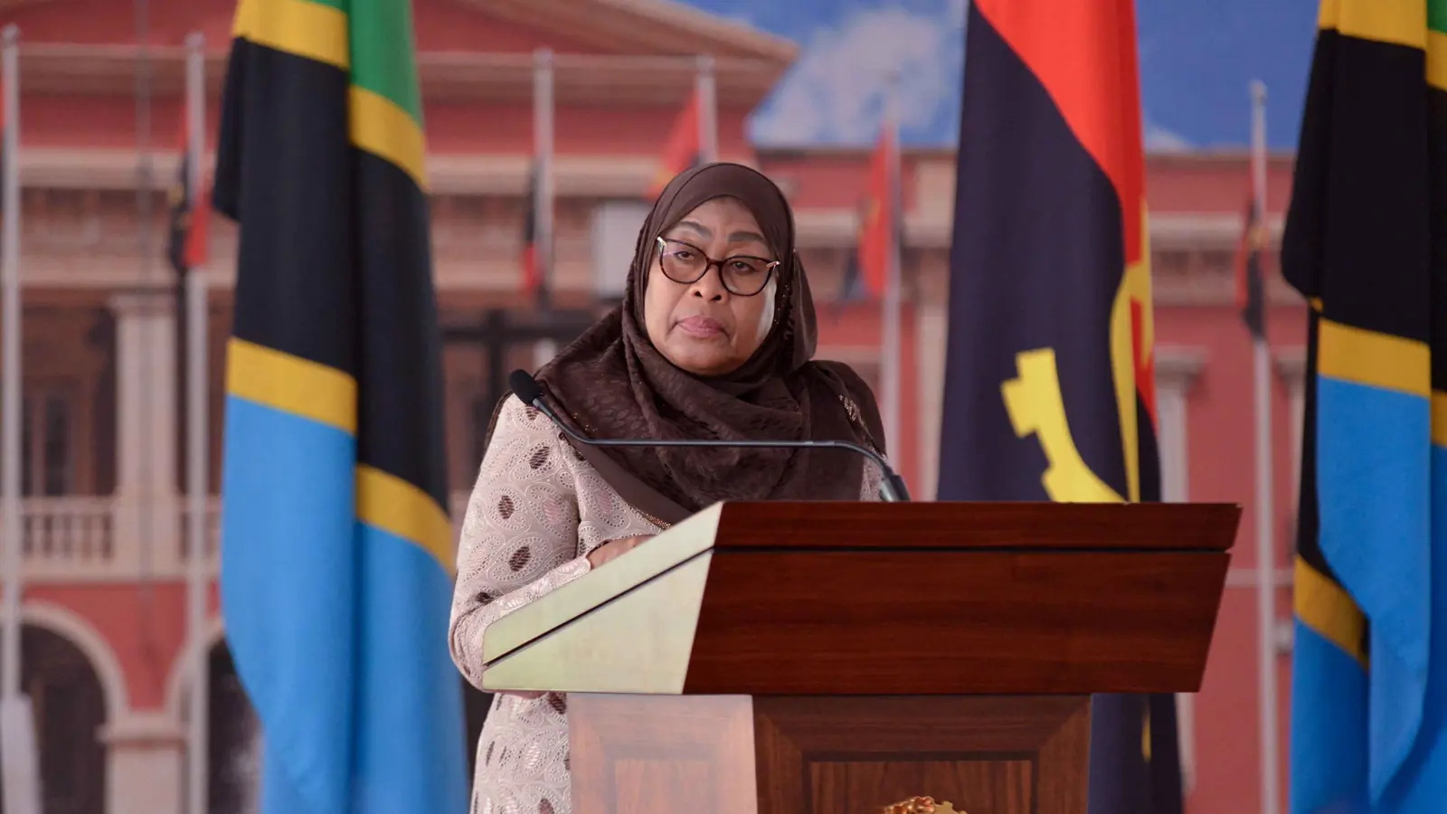 بعد نشر خبر كاذب عن وفاة الرئيسة.. دولة تحجب منصة "إكس"