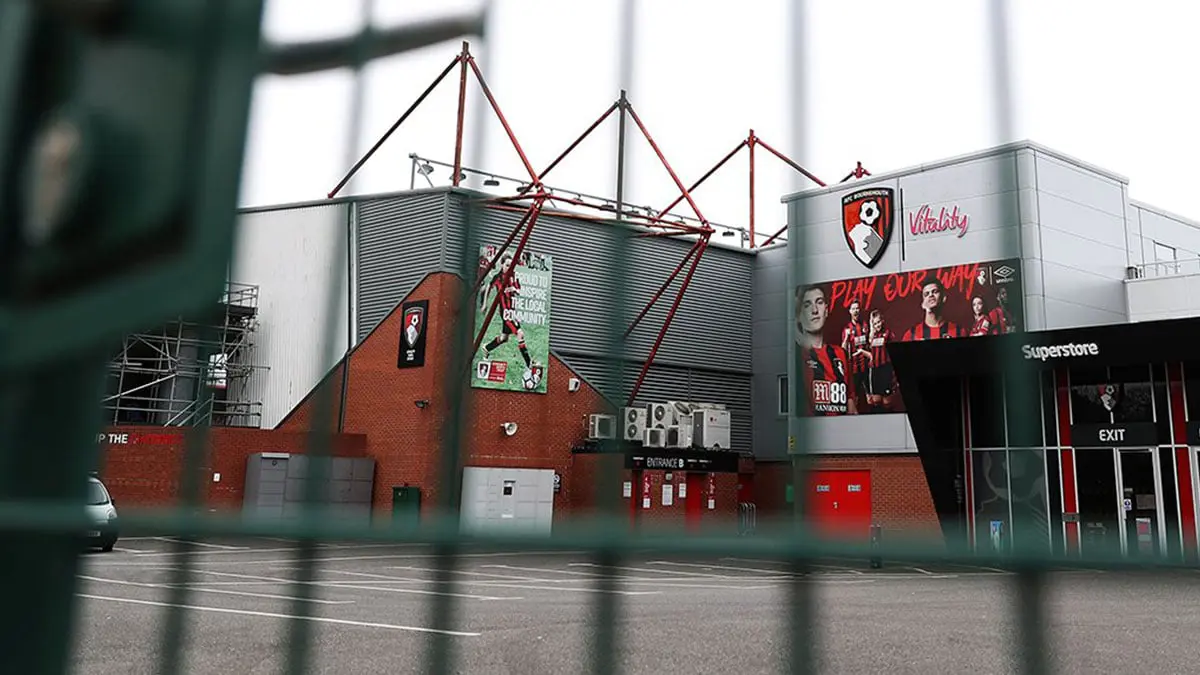 إصابة لاعب من نادي بورنموث الإنجليزي بفيروس كورونا