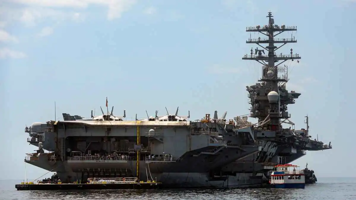 قوات أمريكية تعترض ناقلة مشمولة بالعقوبات على إيران