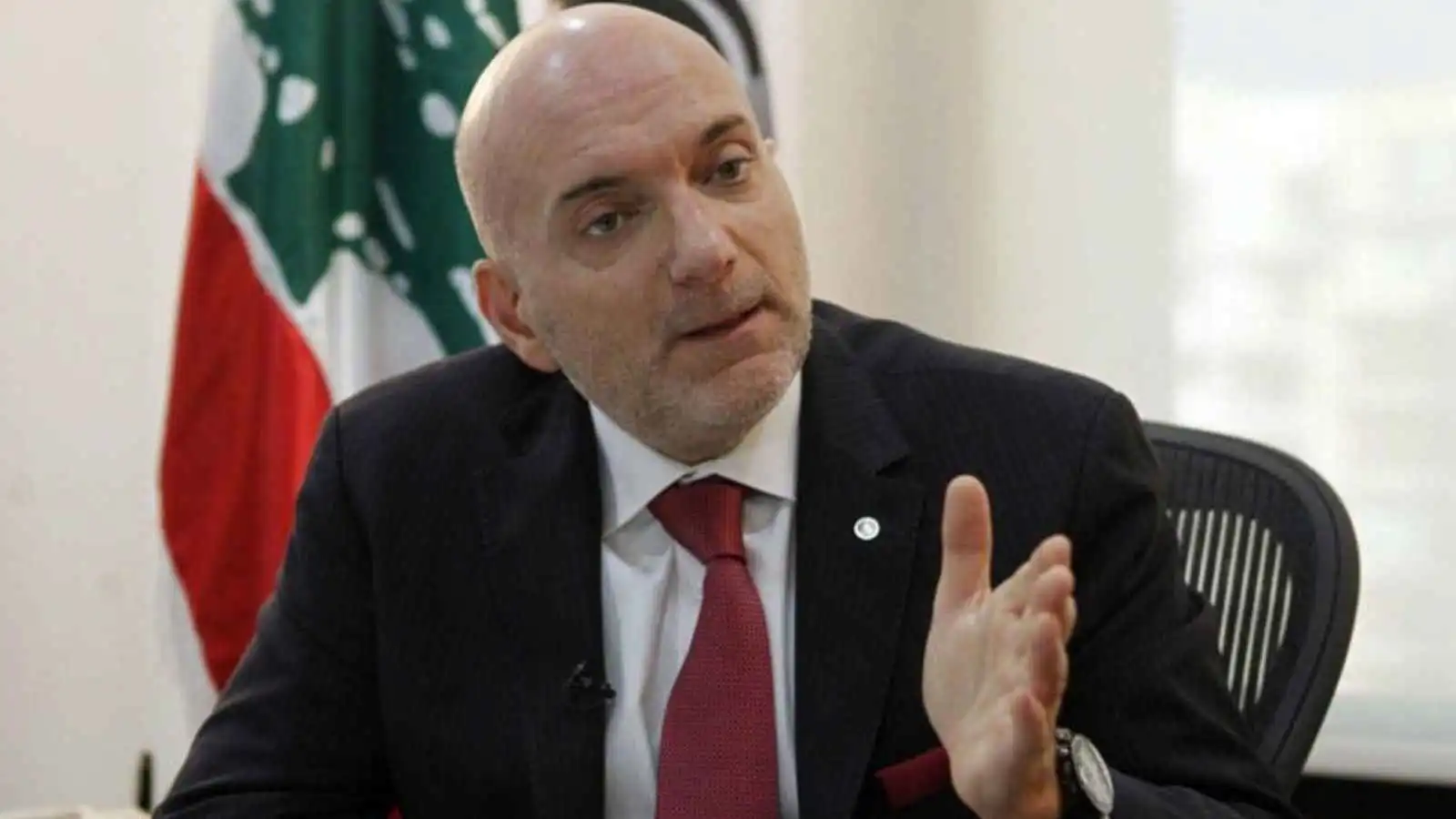 آلان حكيم لـ "إرم نيوز": لا استقرار في لبنان دون حصر السلاح بيد الدولة