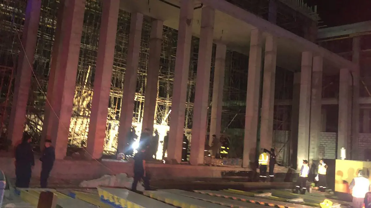 وفاة شخص وإصابة ثلاثة بانهيار مسجد تحت الإنشاء في الكويت