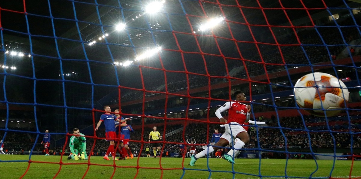 آرسنال يكبح جماح سسكا موسكو وينتزع بطاقة نصف نهائي الدوري الأوروبي (فيديو)