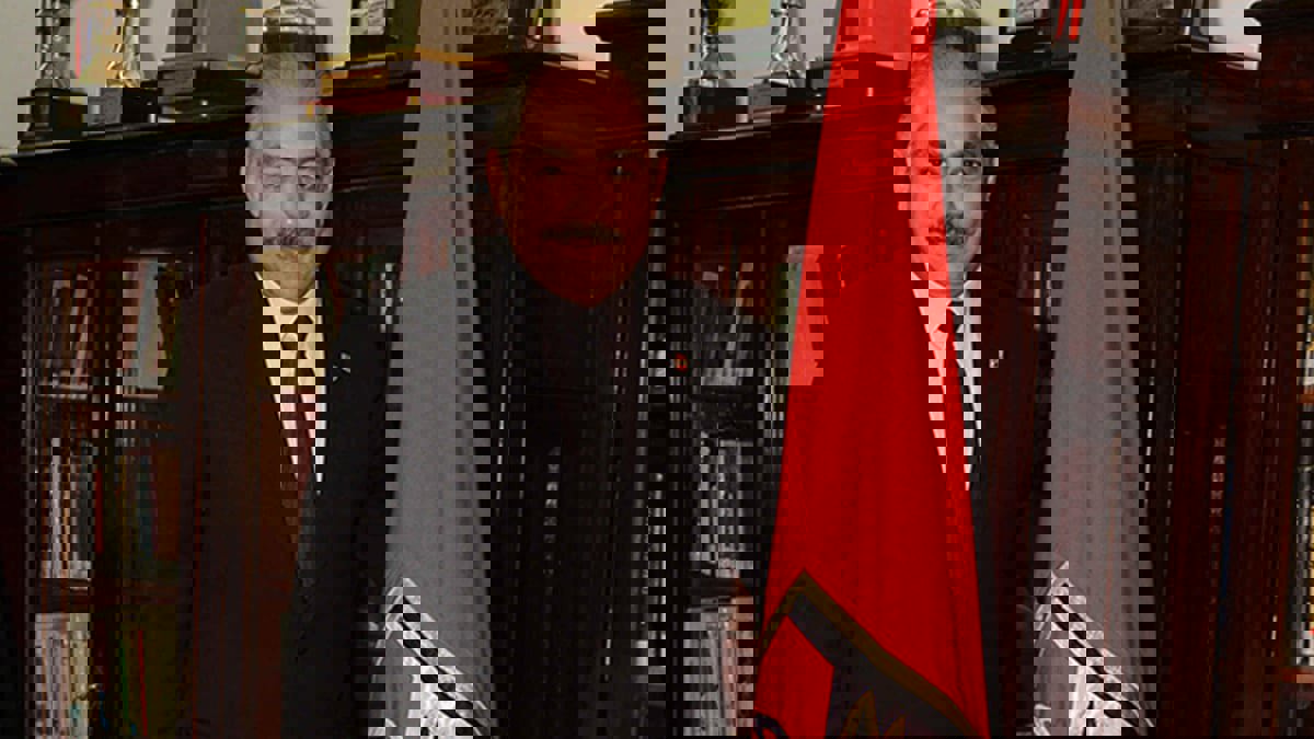 حقيقة وفاة العامري فاروق نائب رئيس الأهلي