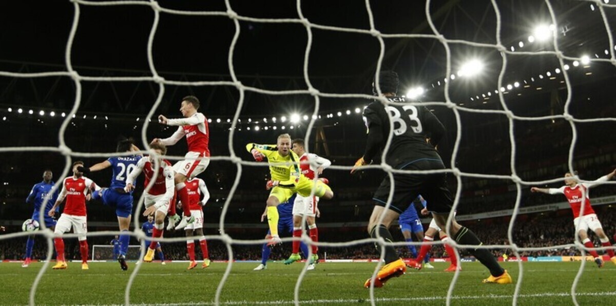 آرسنال يهزم ليستر.. وتوتنهام يضغط على تشيلسي بفوز جديد