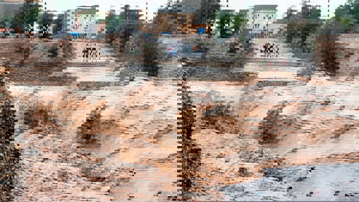 مصرع 8 أشخاص بانقلاب حافلة جراء السيول في المغرب (فيديو)