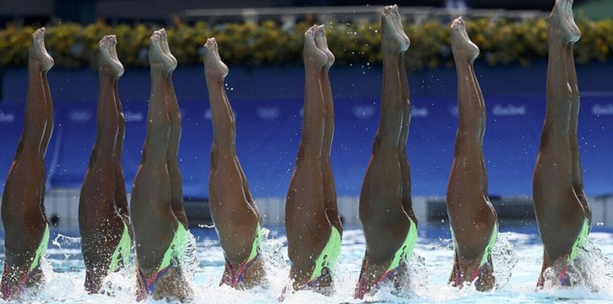 حسناوات السباحة التوقيعية يذهلن العالم (صور)