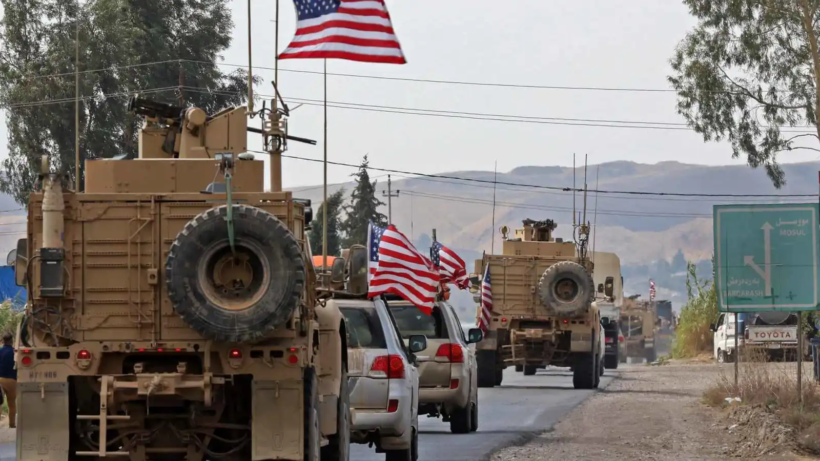 الجيش الأمريكي يعلن إكمال مهمة نقل أعضاء بتنظيم "داعش" من سوريا للعراق