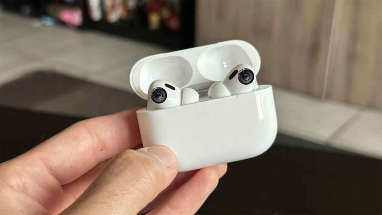 سماعات AirPods مزودة بكاميرات.. هل تفعلها "أبل"؟