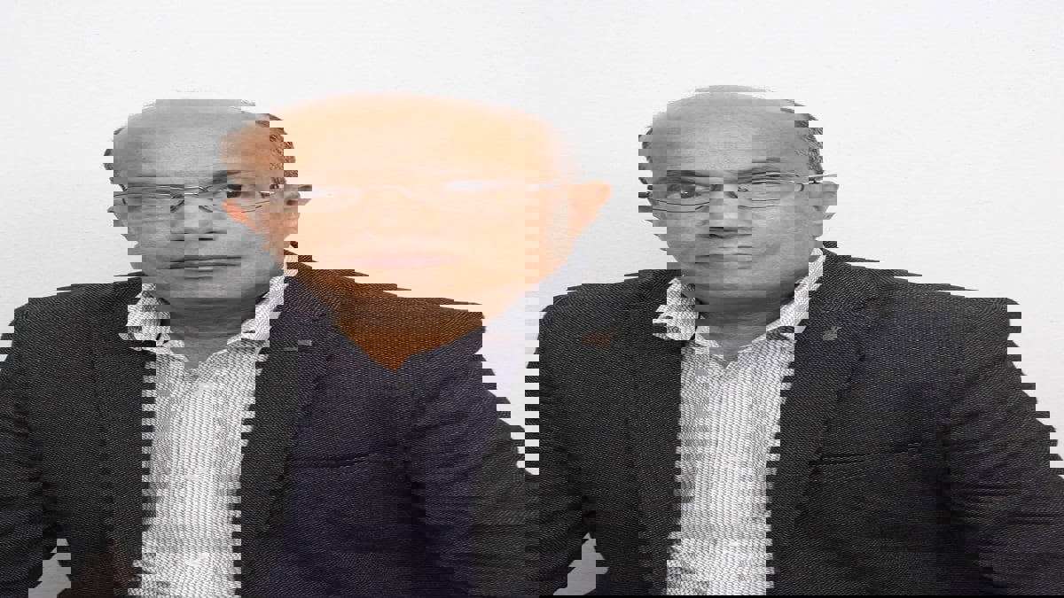 "بروميثيوس عربي".. كتاب جديد يناقش تمرد أدونيس