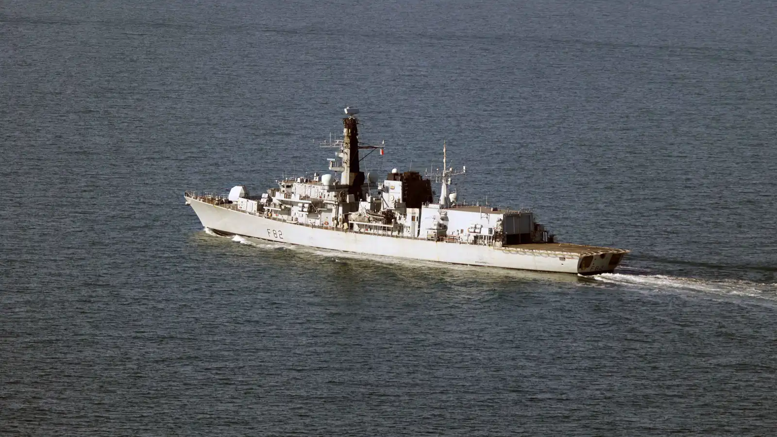 لمواجهة الغواصات الروسية.. بريطانيا والنروج توقعان اتفاقية تعاون عسكري