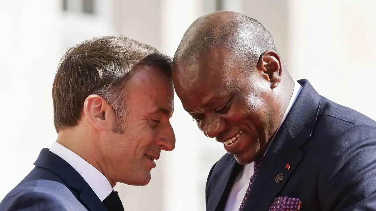 زيارة ماكرون إلى الغابون.. دبلوماسية محسوبة في لحظة سياسية حسّاسة