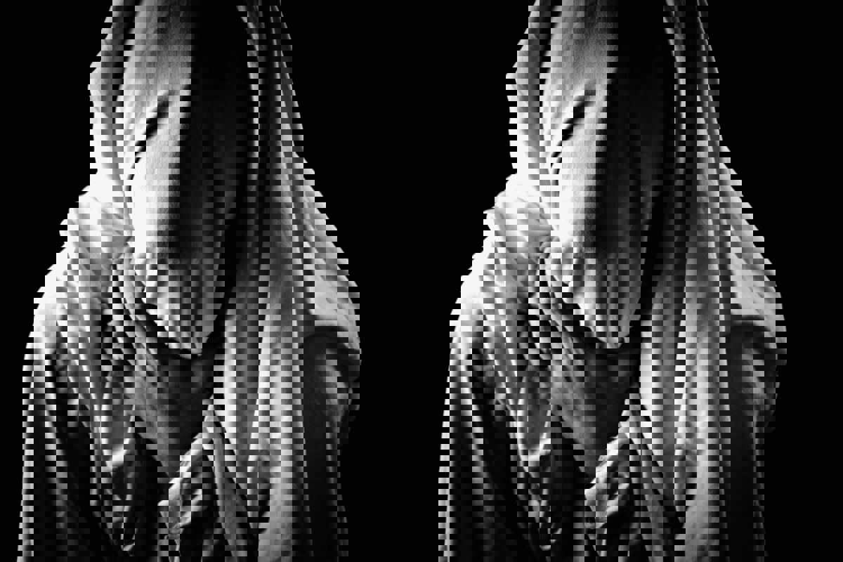 قتل أخته في حضور والدهما.. وشقيقه صوّر الجريمة (صور)