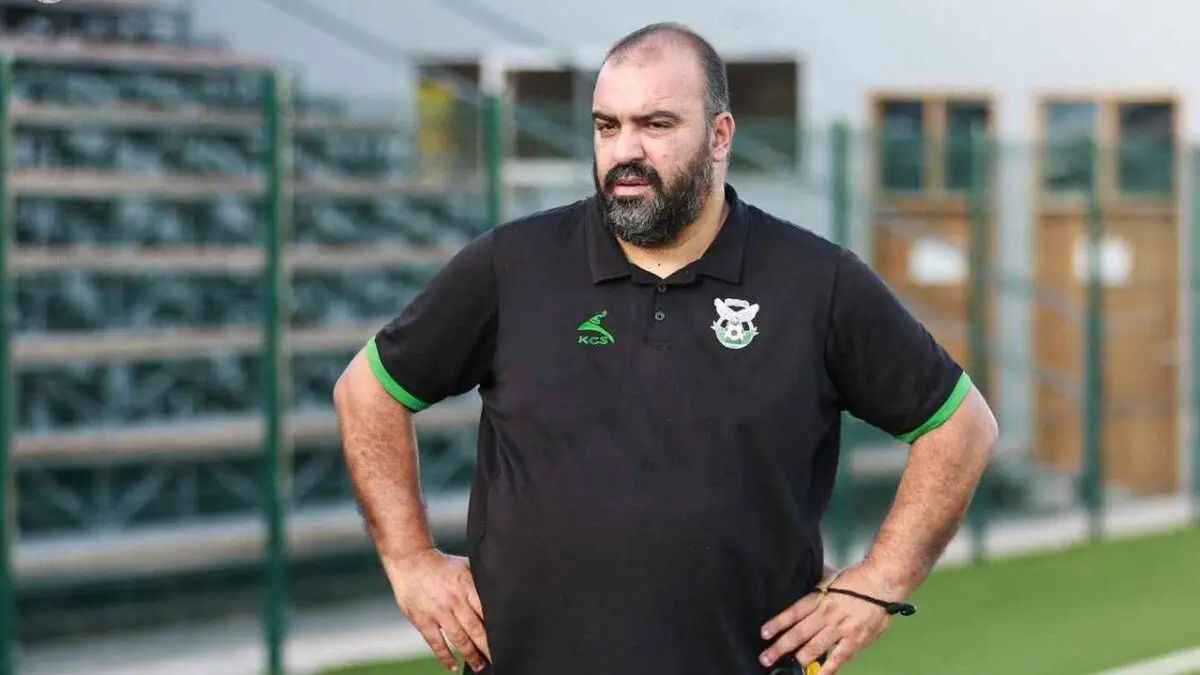 الجزائري خير الدين مضوي يقود نادي النصر لرقم تاريخي بالدوري الليبي 