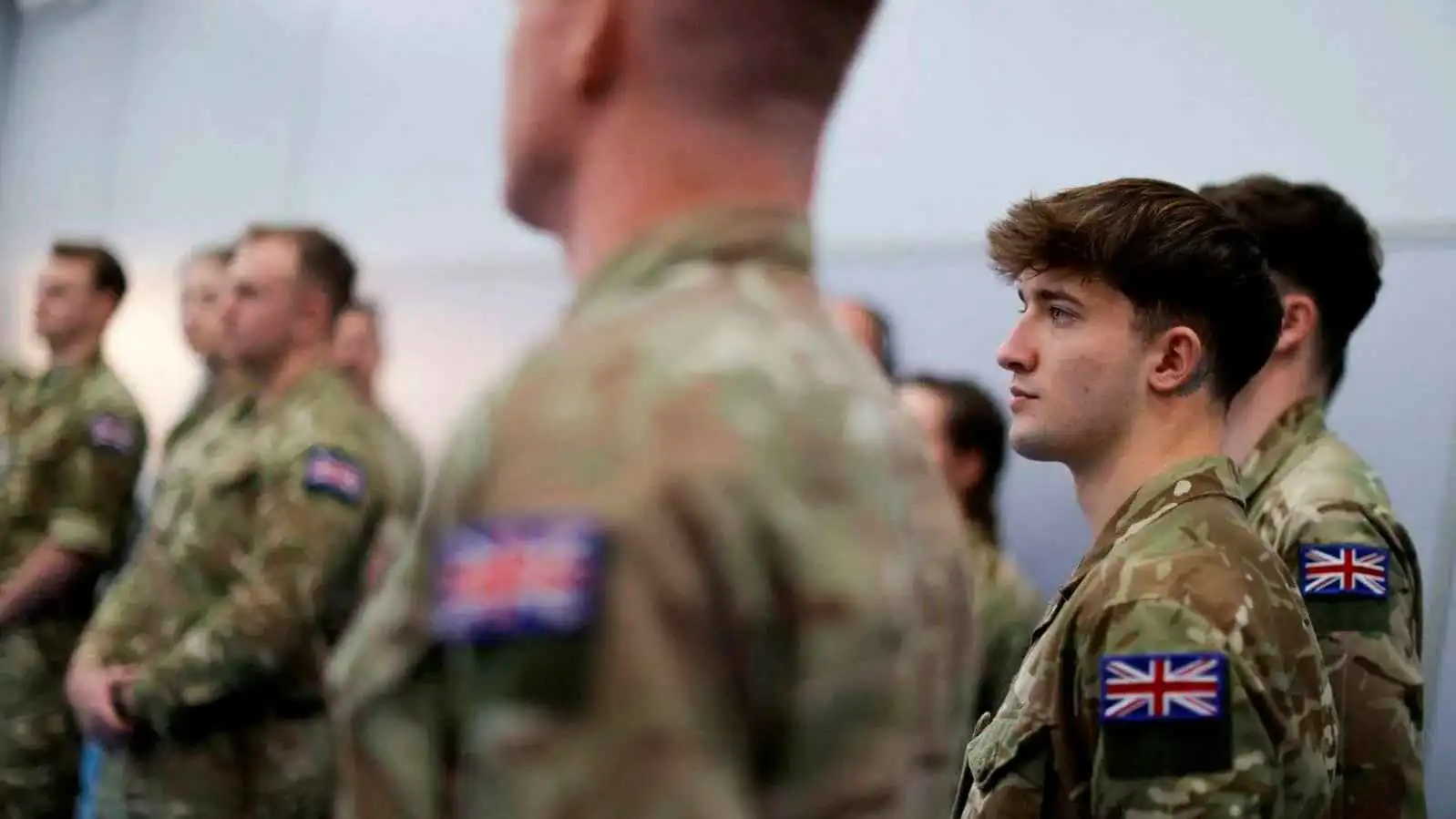 "كونوا مستعدين للقتال".. الجيش البريطاني يُطلق برنامجًا لجذب الشباب