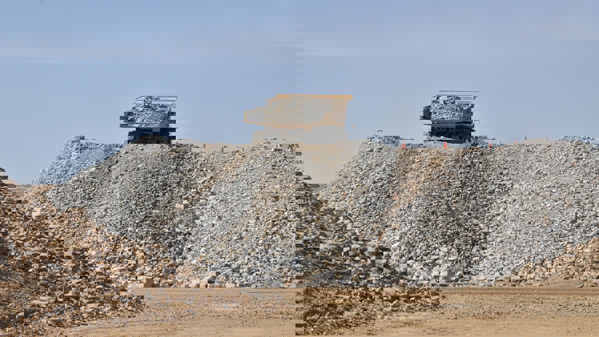 الراجحي: "منجم السكري" يورد 40 ألف أوقية ذهب للبنك المركزي المصري