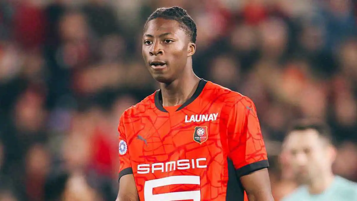 مهاجم الهلال المنتظر.. من هو محمد قادر ميتي؟