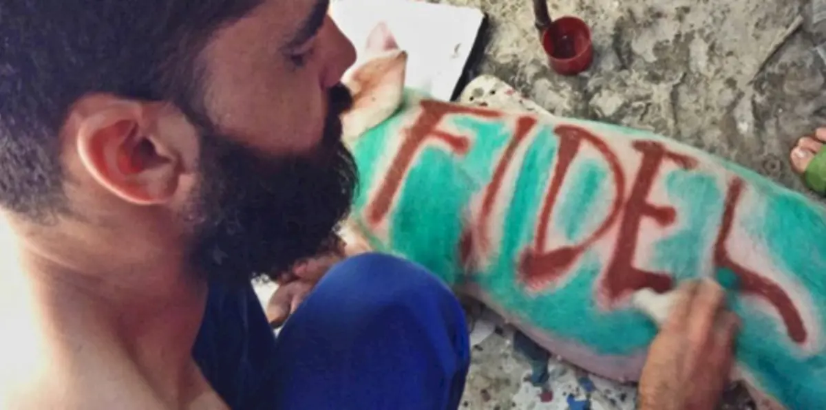 كوبا تعتقل فناناً معارضاً لاحتفاله بوفاة كاسترو